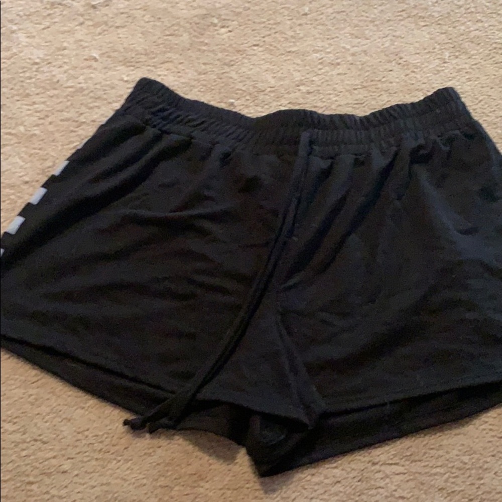 Black shorts w/ checkered sides